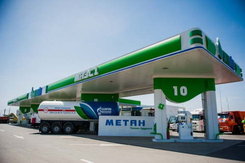 До конца 2022 года в Ростовской области введут в строй 11 газозаправочных станций - фото 1