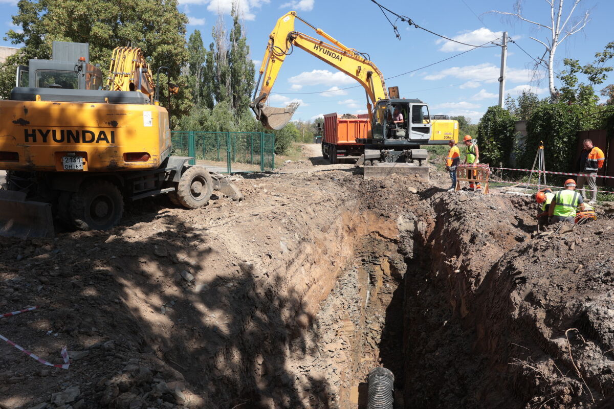 На капремонт аварийного коллектора в Шахтах направят 92 млн рублей - фото 1