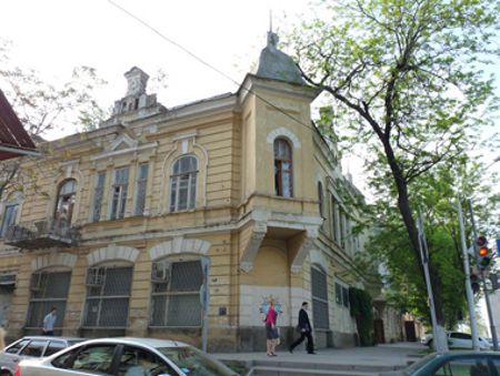 Мэрия Ростова планирует отреставрировать доходный дом Кушнарева  - фото 1