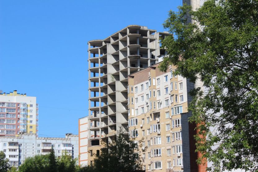 Опубликованы фото замороженных долгостроев Нижнего Новгорода - фото 2